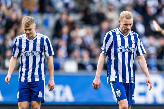 IFK Göteborgs David Kruse och Adam Bergmark Wiberg deppar