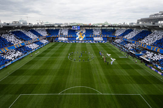 IFK Göteborgs supportrar med ett Tifo