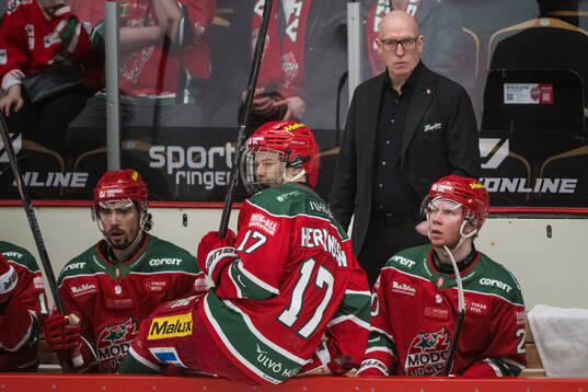 Modos tränare Fredrik Andersson