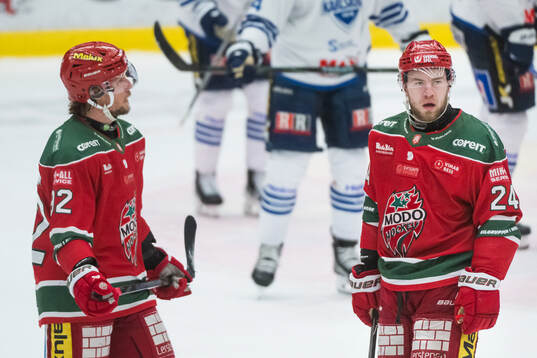 Modos Jesper Olofsson och Kyle Topping deppar