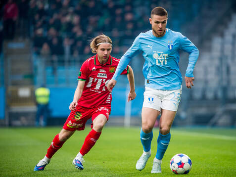 Malmö FFs Gabriel Busanello och GAISs Oscar Pettersson