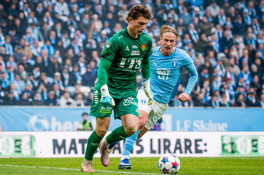 GAISs målvakt Kees Sims och Malmö FFs Erik Botheim