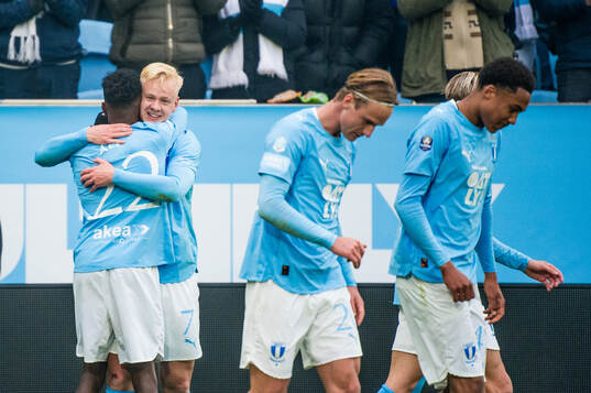 Malmö FFs Otto Rosengren och Taha Ali jublar