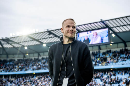 Malmö FF tackar av Oscar Lewicki