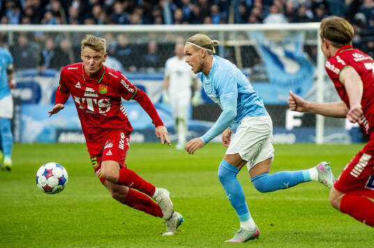 GAISs Joackim Fagerjord och Malmö FFs Arnor Sigurdsson