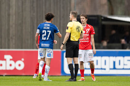Halmstads Rocco Ascone och Degerfors Kazper Karlsson
