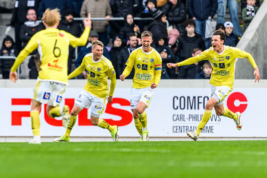 Falkenbergs Tim Stålheden jublar