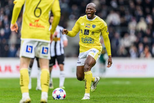 Falkenbergs Lassina Sangaré reagerar