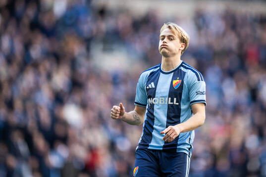Djurgårdens Oskar Fallenius deppar