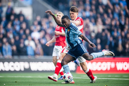 Djurgårdens Joel Asoro och Kalmars Zakarias Råvik