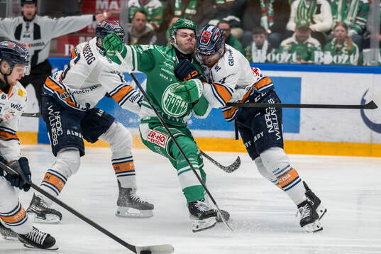 Rögles Felix Nilsson och Växjös Keegan Lowe