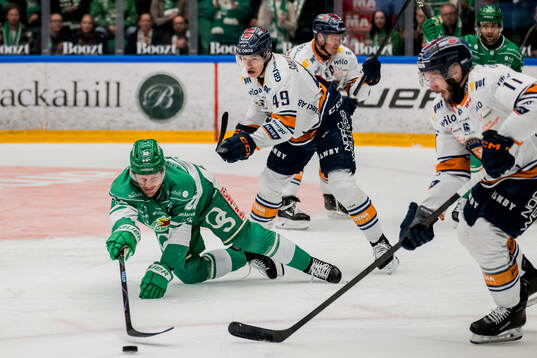 Bläddra bland fler bilder av Ishockey, SHL, Semifinal 3, Rögle - Växjö