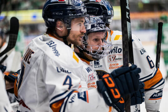 Växjös Hugo Gustafsson jublar
