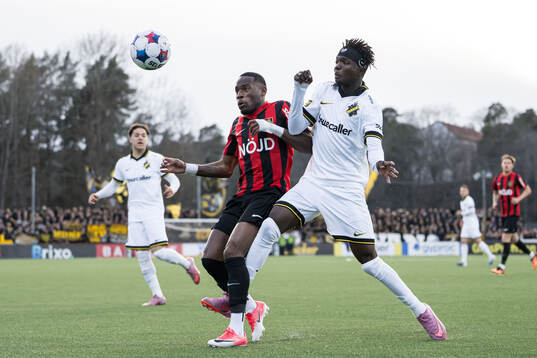 Brommapojkarnas Obilor Denzel Okeke och AIKs Zadok Yohanna
