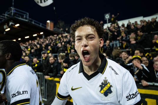 AIKs Victor Goncalves Andersson jublar