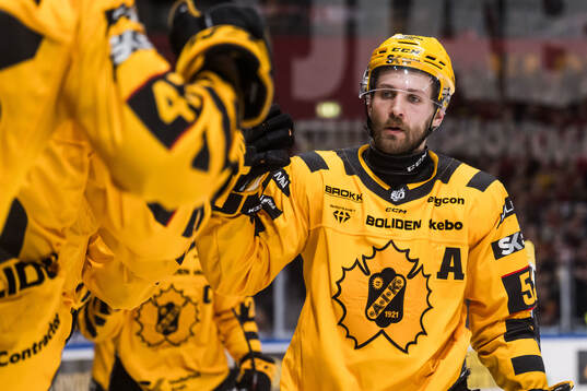 Skellefteås Arvid Lundberg jublar
