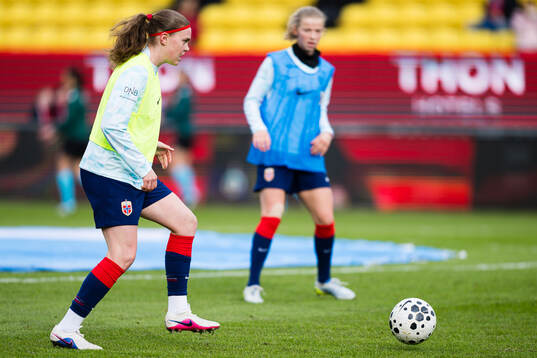 Signe Gaupset of Norway warms up