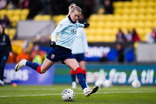 Ada Hegerberg of Norway warms up