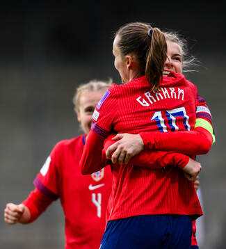 Caroline Graham Hansen of Norway celebrates
