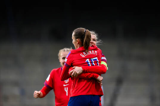 Caroline Graham Hansen of Norway celebrates
