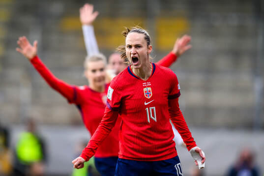 Caroline Graham Hansen of Norway celebrates