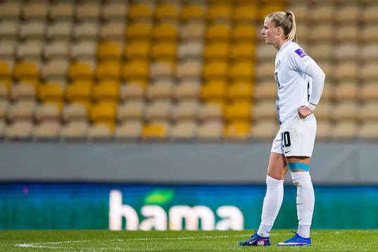 Zara Kramžar of Slovenia looks dejected