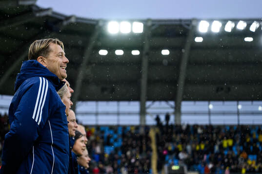 Head coach Tony Gustavsson of Sweden