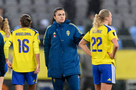 Goalkeeper Zecira Musovic of Sweden