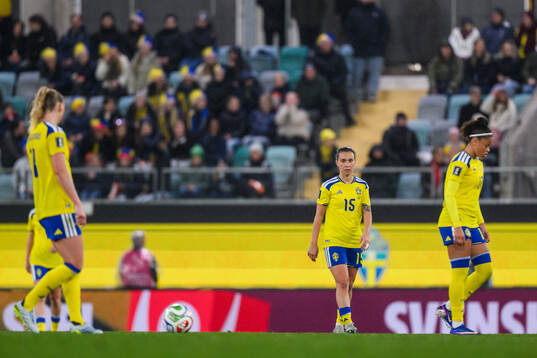Julia Zigiotti Olme and Felicia Schröder of Sweden look