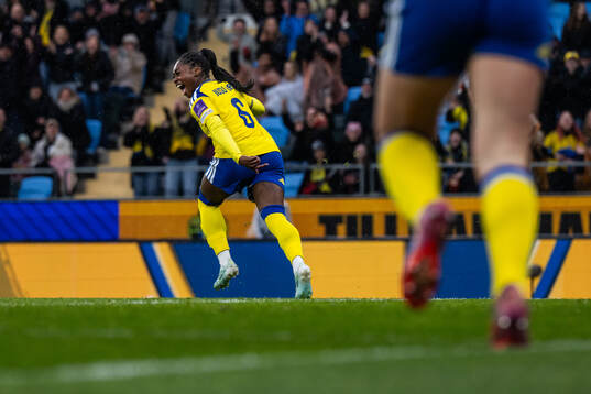 Monica Jusu Bah of Sweden celebrates