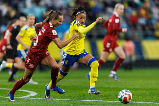 Frederikke Thøgersen of Denmark and Felicia Schröder of