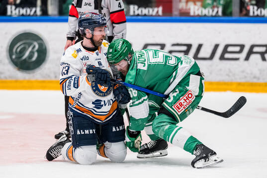 Växjös Dylan Mclaughlin och Rögles Filip Johansson