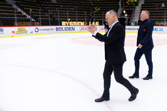 Luleås tränare Thomas Berglund och assisterande tränare