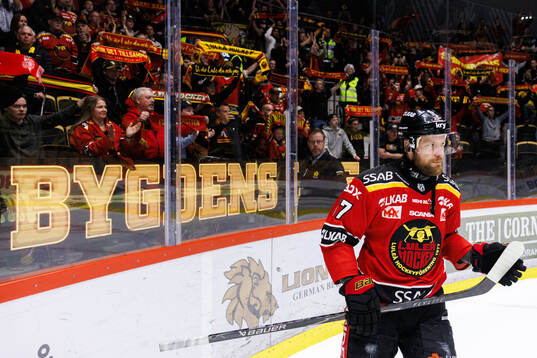 Luleås Linus Omark deppar