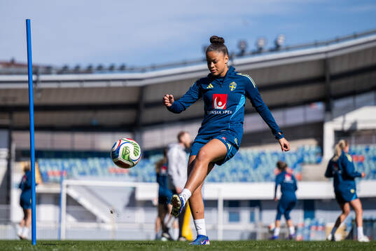 Felicia Schröder of the Swedish women's national football