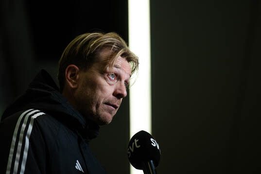 Head coach Tony Gustavsson of Sweden of the Swedish women's