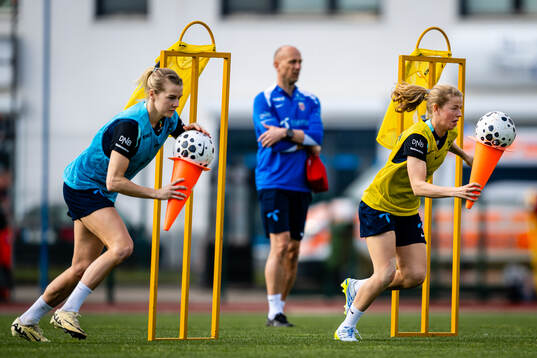 Ada Hegerberg and Justine Kielland of the Norwegian
