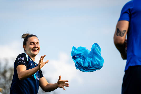 Bläddra bland fler bilder av Football, FIFA Women's World Cup Qualifier, Norway, training