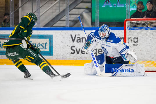 Karlskogas målvakt Lars Volden