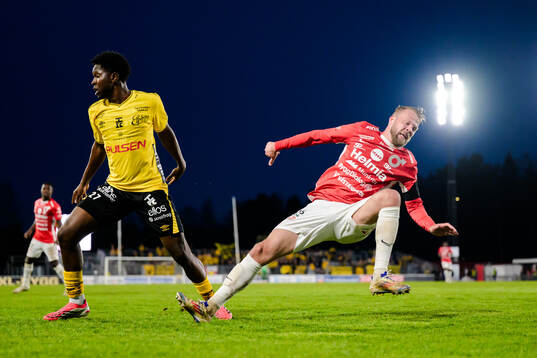 Elfsborgs Ozor Victor Okeke och Degerfors Daniel Sundgren