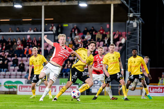 Degerfors Olle Leonardsson och Elfsborgs Rasmus Wikström