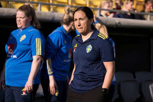 Coach Briana Campos of Sweden