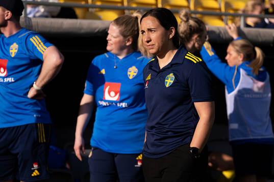 Coach Briana Campos of Sweden