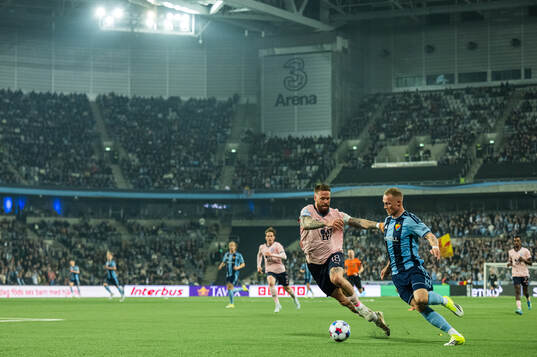 Malmö FFs Pontus Jansson och Djurgårdens Kristian Lien