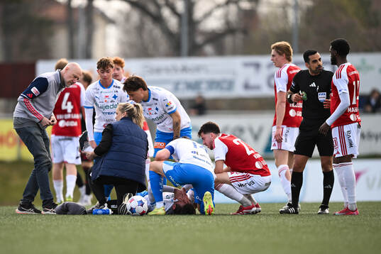 Bläddra bland fler bilder av Fotboll, Superettan, Sandviken - IFK Värnamo