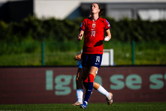 Caroline Graham Hansen of Norway reacts