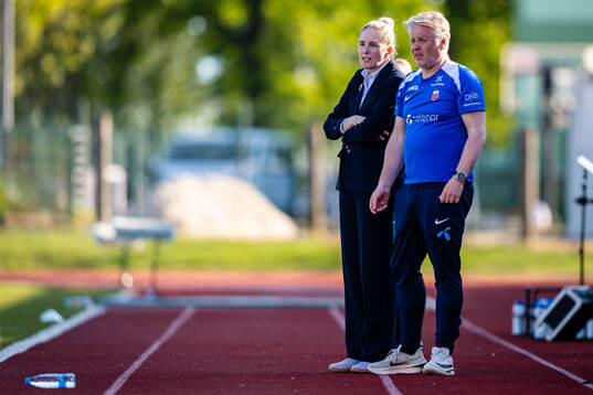 Head coach Gemma Grainger of Norway
