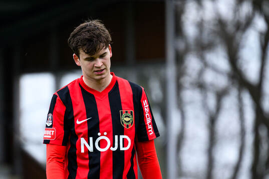 Brommapojkarnas Mads Kristian Hansen deppar