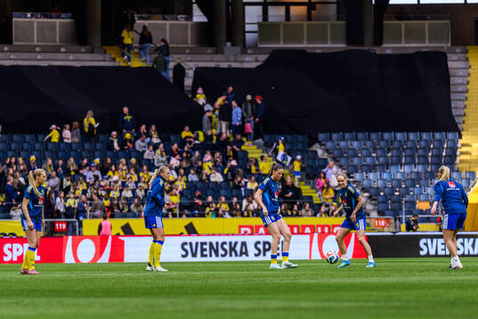 Smilla Holmberg, Elma Junttila Nelhage, Bella Andersson and