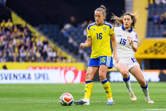 Filippa Angeldahl of Sweden and Sofija Sremcevic of Serbia